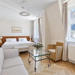 Palatin Карловы Вары